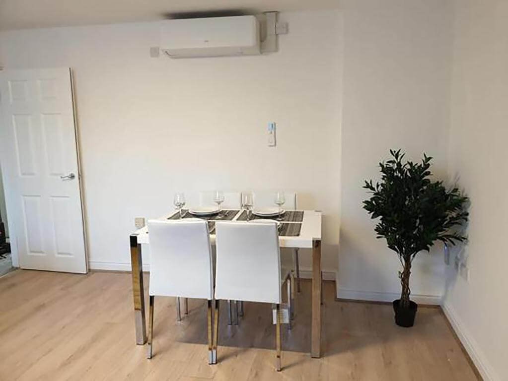 Cambridge River Court Apartments Corporate Stays UK