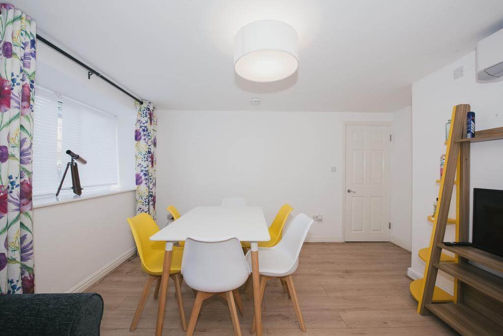 Cambridge River Court Apartments Corporate Stays UK