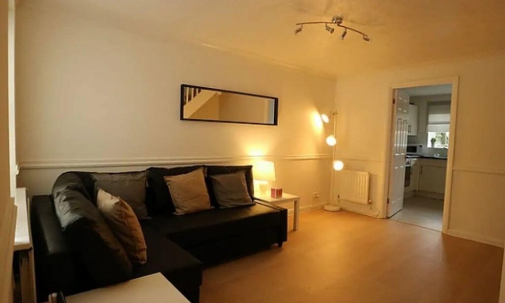 Didcot Longford 2BR House
